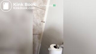 Girl pooping on toilet - video 37