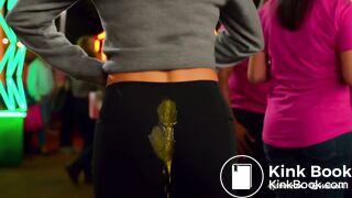 AI Blonde HOT girl mess in leggings