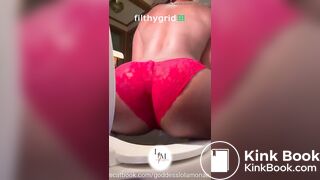 Ebony girl pooping on toilet - video 2