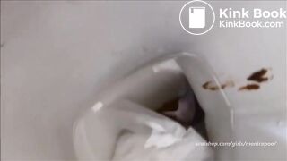 Girl pooping on toilet - video 366