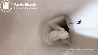 Girl pooping on toilet - video 366