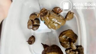 Skinny blonde poop - video 2