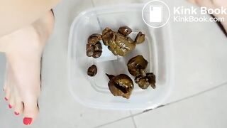 Skinny blonde poop - video 2