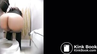 girl pissing and pooping in the toilette - video 23