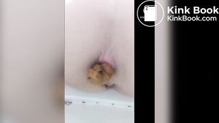 Hot girl pooping on toilet - video 9
