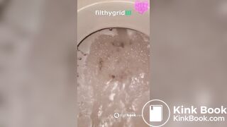 Kitty big splash on toilet