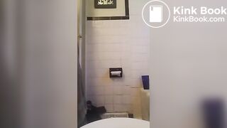 Girl pooping on toilet - video 236