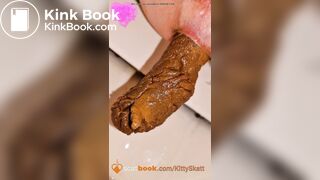 Pissing and shitting on smelly toilet!