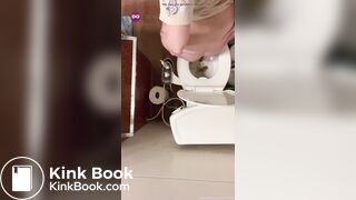 Teen pooping from above