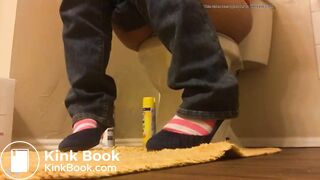 Ebony girl Big ass diarrhea toilet