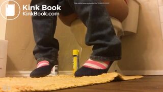 Ebony girl Big ass diarrhea toilet