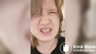 Girl Toilet Fart & Poop