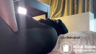 Scat feeding - video 16