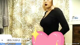 Girl pooping in bathroom - video 7