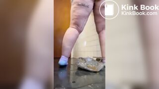 Chubby girl Diarrhea blue panties