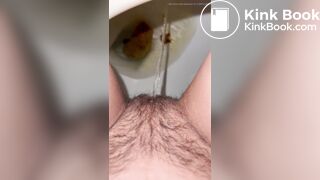 Girl pooping on toilet - video 226