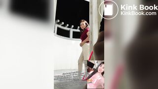 Girl's pooping without closing or locking the door