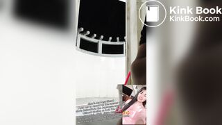 Girl's pooping without closing or locking the door