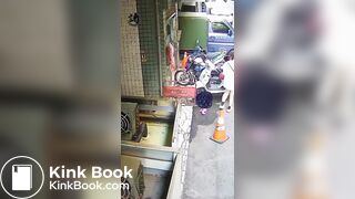 Japan girl public poop