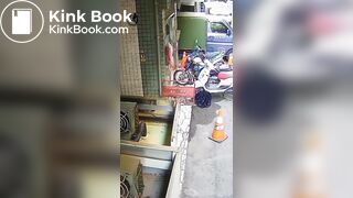 Japan girl public poop
