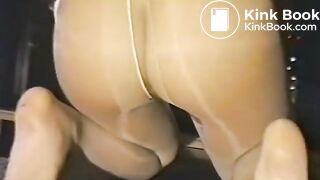 Pantyhose scat - video 10