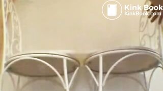 Girl pooping - video 859