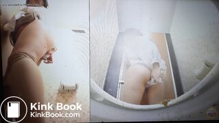 Asian clog toilet with diarrea