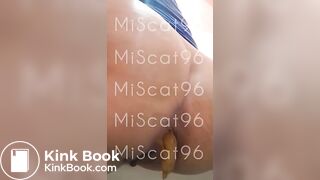 Arab mistress shits in toilet
