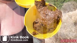 Poop-filled holidays @scatdark