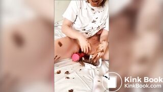 Hottie shits her pants, eats her shit and cums