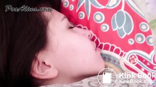 Girl Diarrhea on mans mouth