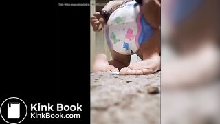 Pooping - video 628