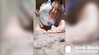 Pooping - video 628