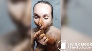 girl shitting and smearing