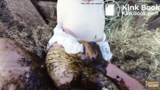 Outside the Cow Barn - couple fuck in cowshit