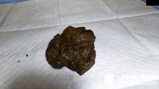 Nasty blonde shitting