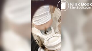 Wife Shits and Farts in Spy Camera