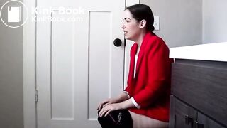 A realtor has diarrhea while showing a house
