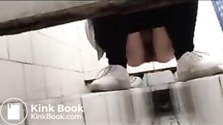 spy camera asian girl pee and shit.video_1366