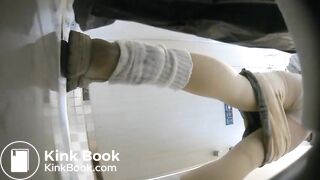 spy camera asian girl pee and shit.video_1238