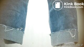 spy camera asian girl pee and shit.video_1297