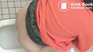 Japanese woman's toilet scene - video 13