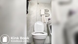 Classy Babe Toilet Poop