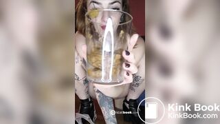 Scat in the jar 03