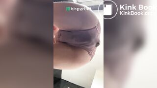pretty blonde poop 1