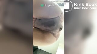 pretty blonde poop 1