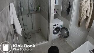 woman who poops