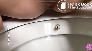 toilet sluge girl