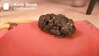 Asian Girl Pooping and Farting 2