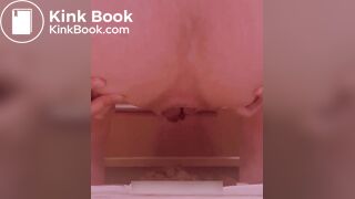Twitter girl poop 1